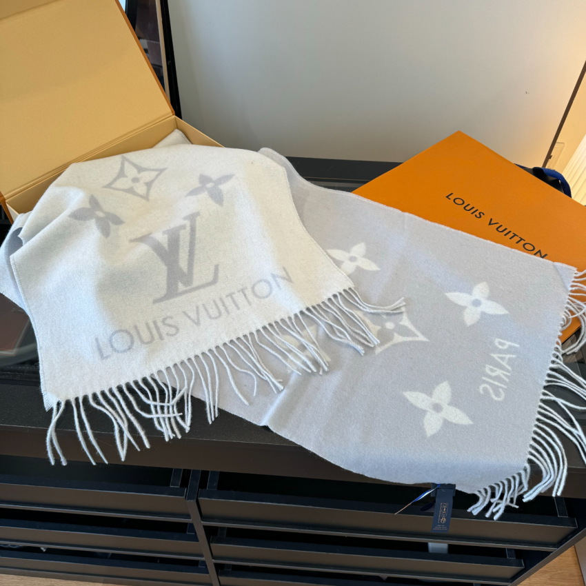 LV Reykjavik Scarf