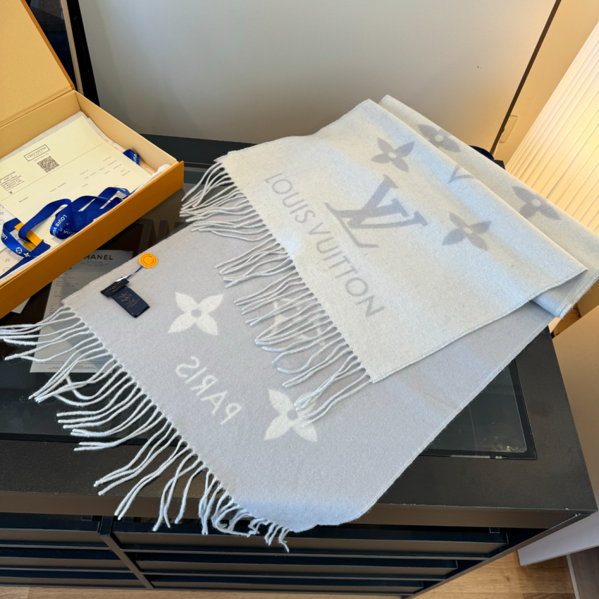 LV Reykjavik Scarf