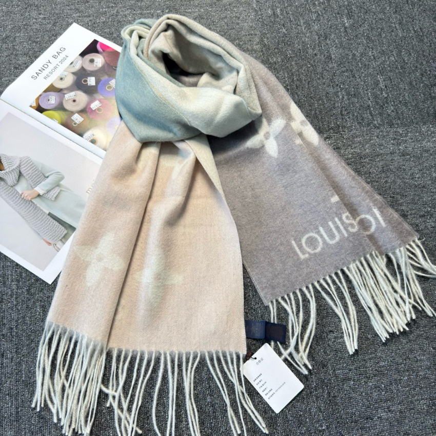 LV Reykjavik Gradient Scarf