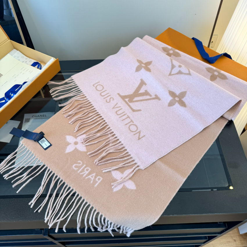 LV Reykjavik Scarf