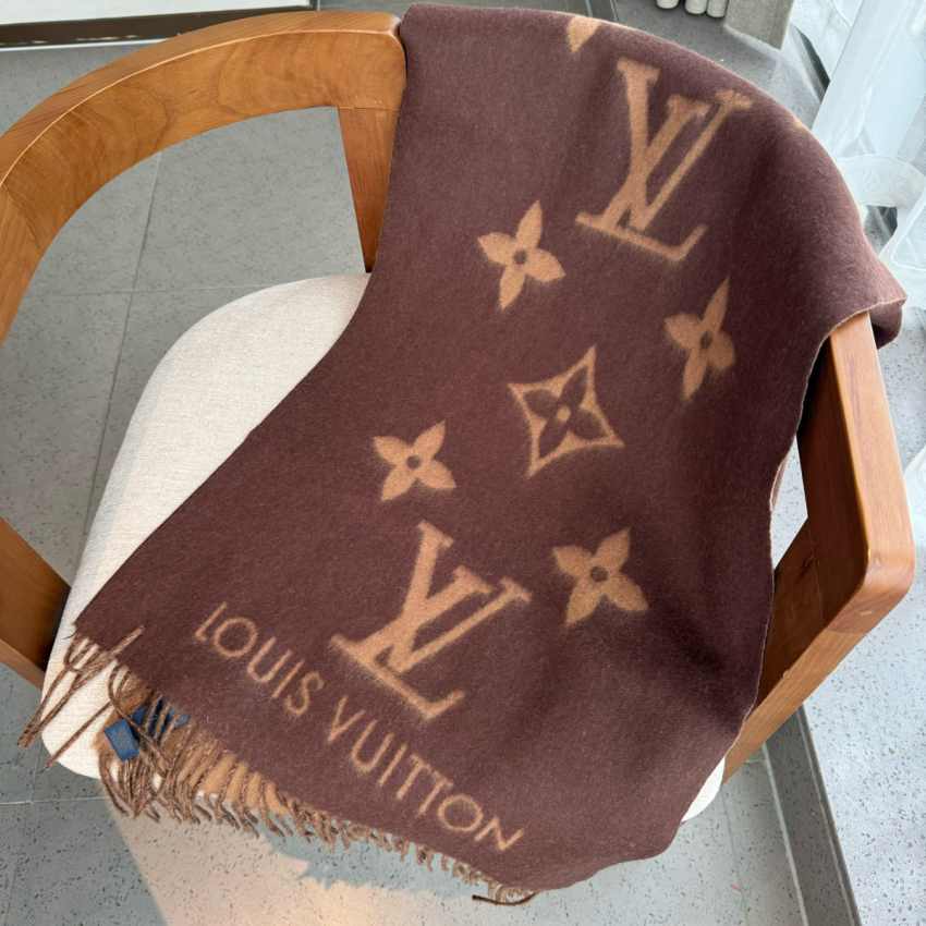 LV Reykjavik Scarf