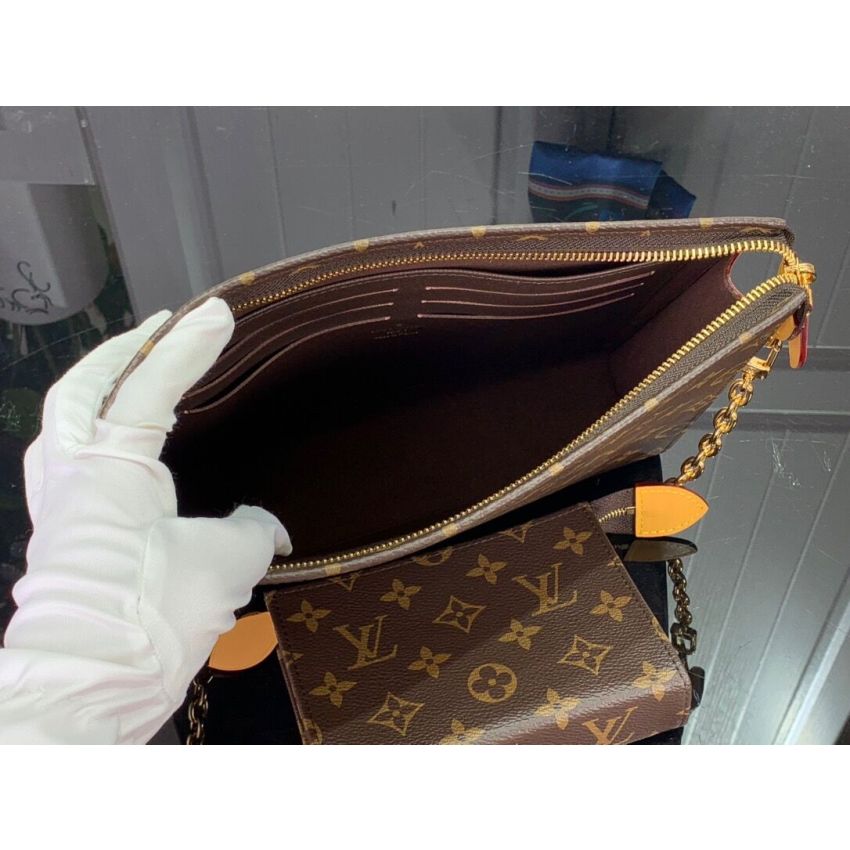 L0vis Vvtt0n M81412 Toiletry Pouch On Chain