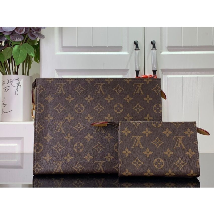 L0vis Vvtt0n M81412 Toiletry Pouch On Chain