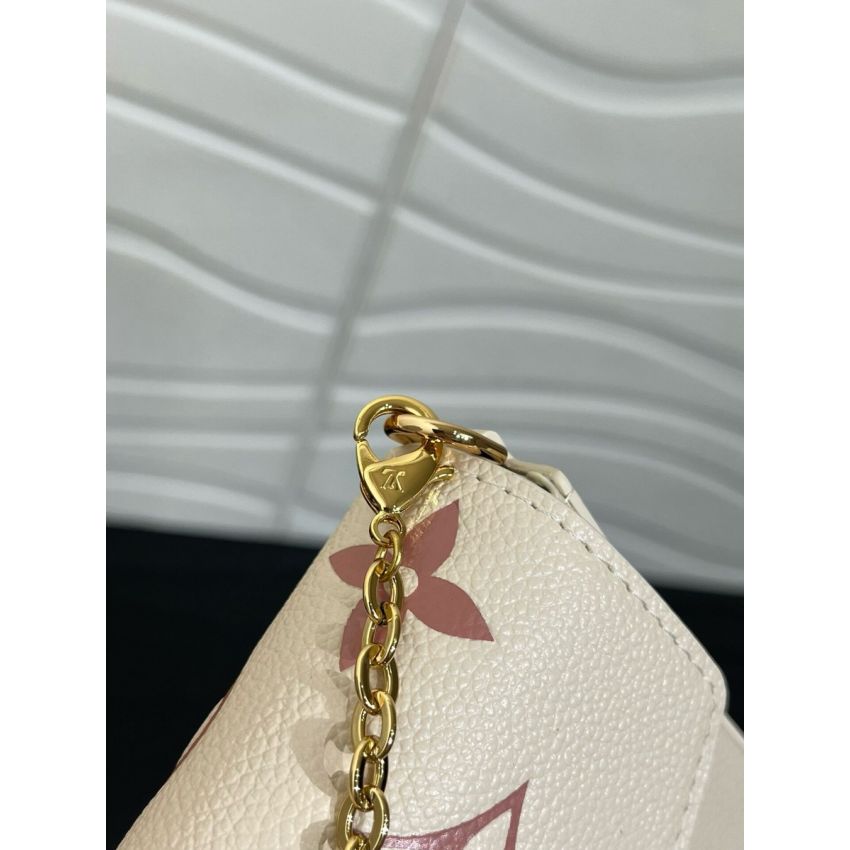 M82047 Félicie Pochette