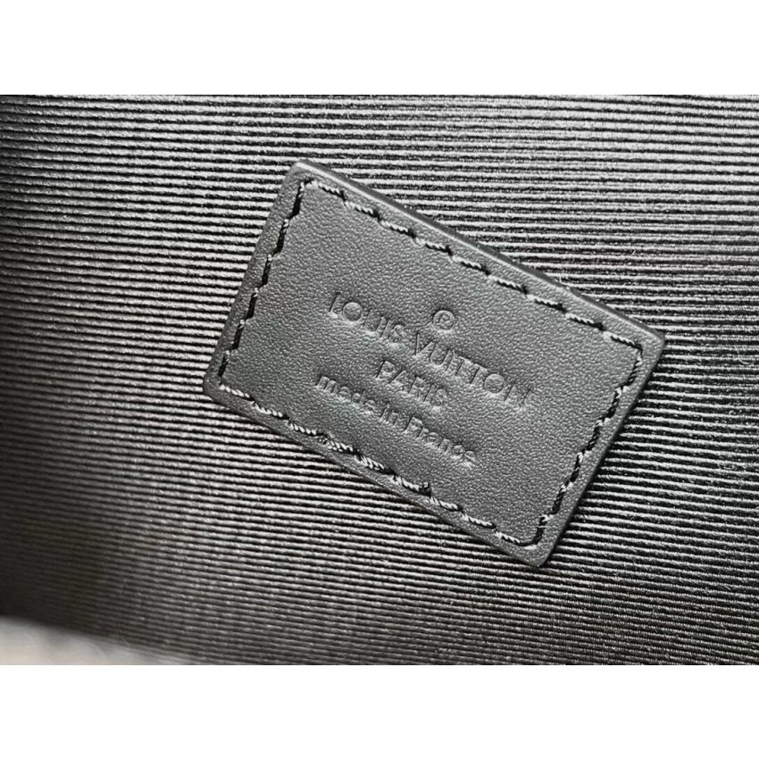 M82534 Steamer Wearable Wallet