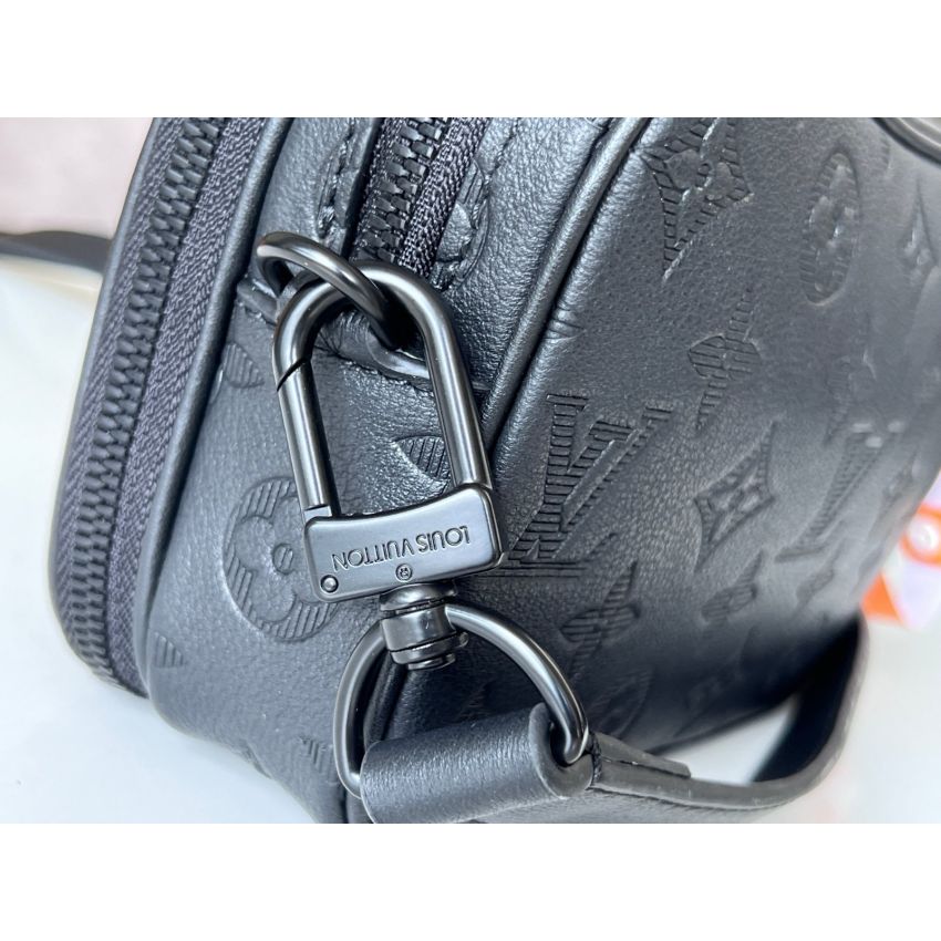 M82544 Alpha wearable wallet