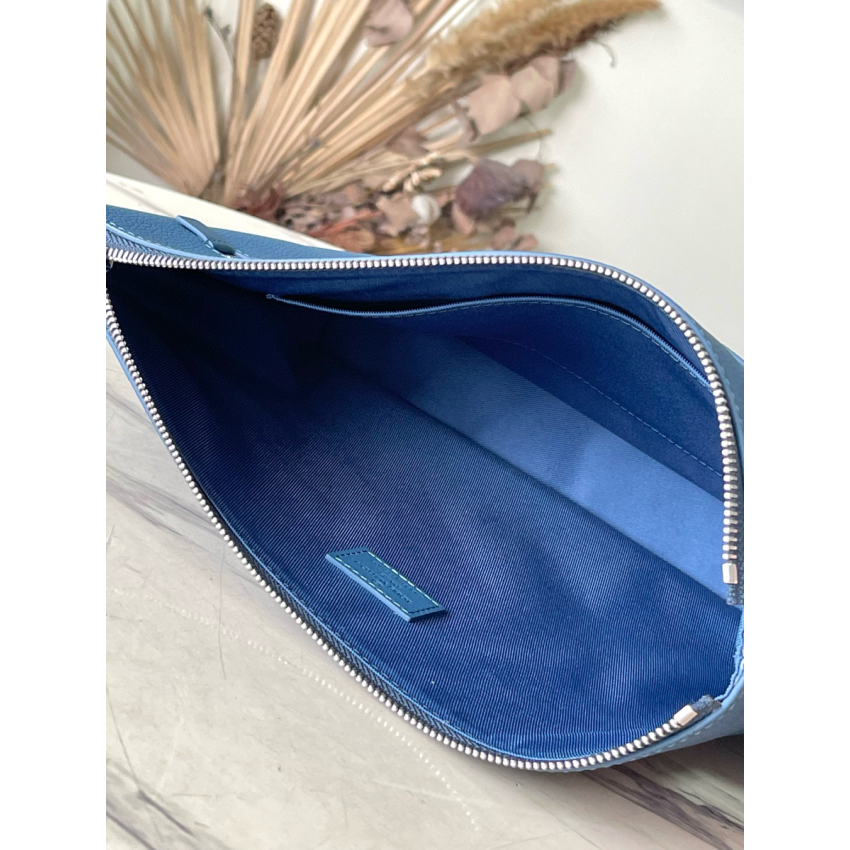 M82813 Takeoff Pouch