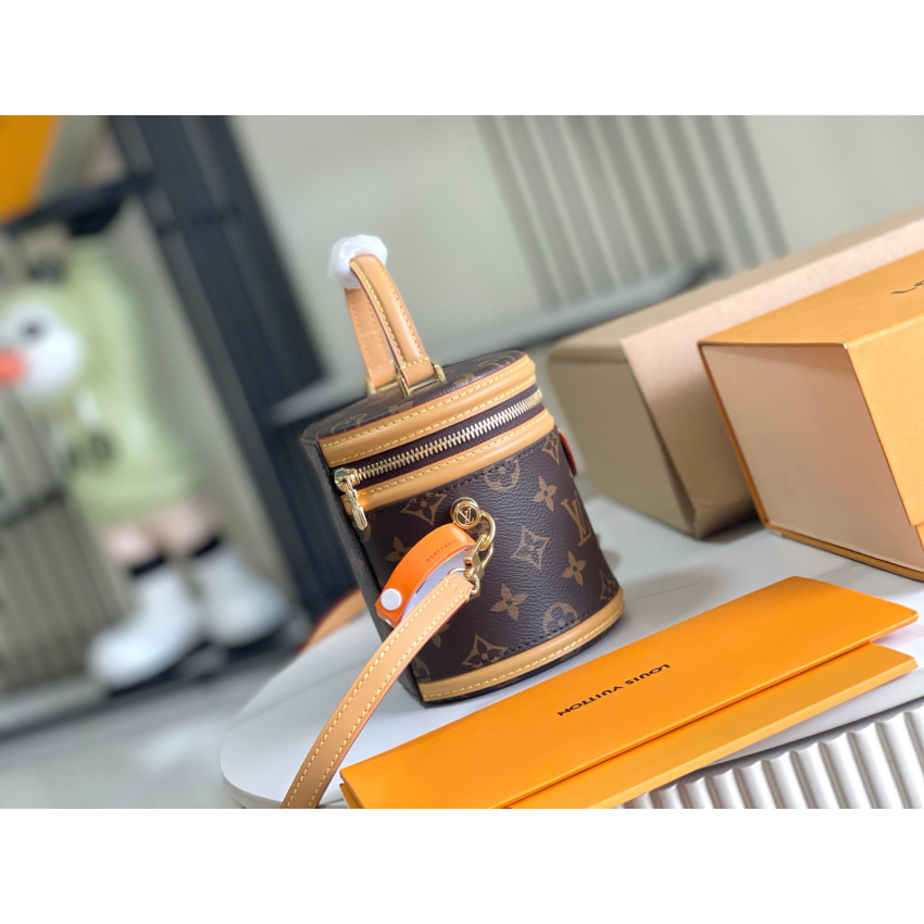 M82952 Nano Cannes