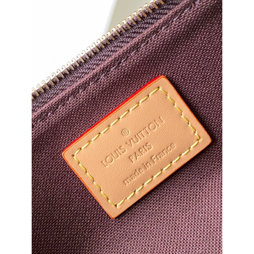 M83308 Liv Pochette