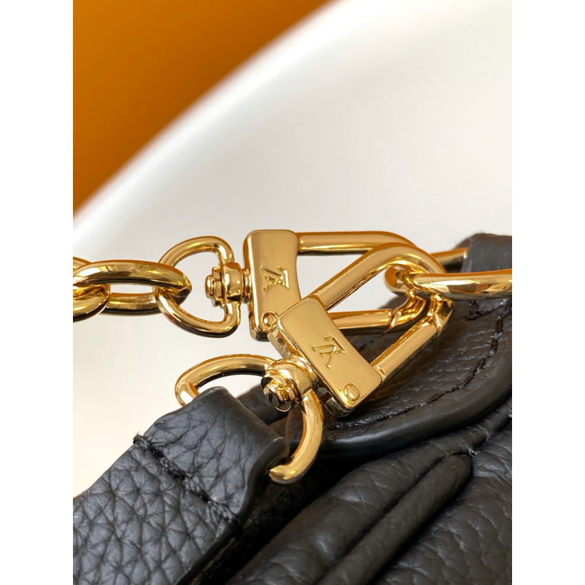 M83301 Liv Pochette