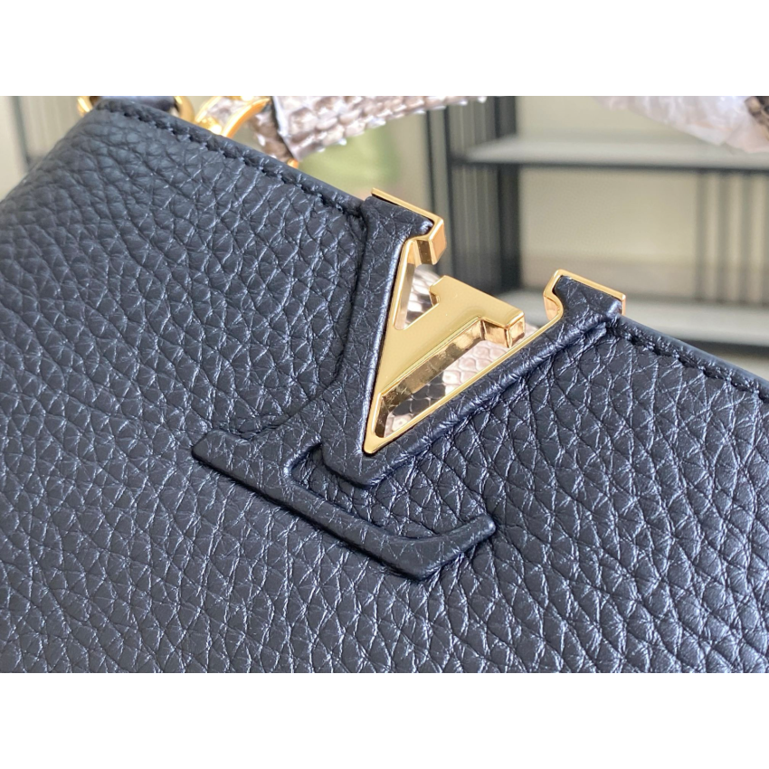 Capucines Mini Bag