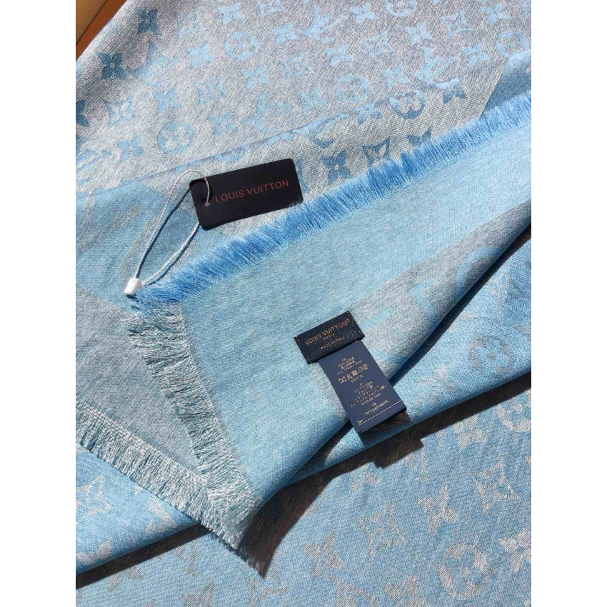 lv lock and go De*1m shawl