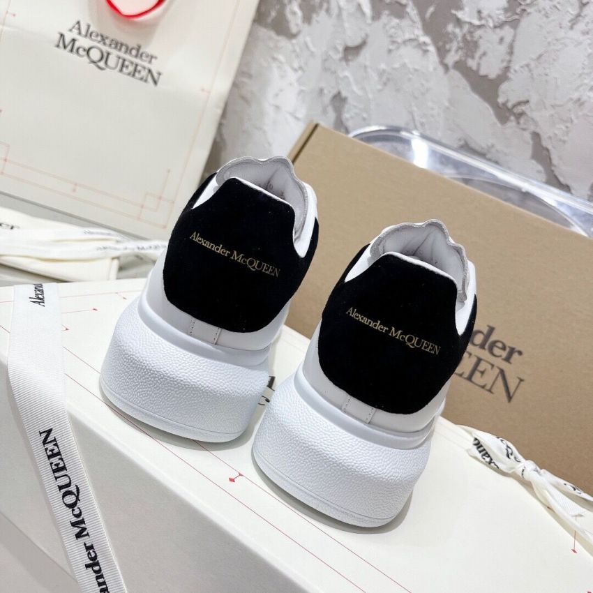 A1exa*der Mcqv*en Unisex Sneaker , Size 35-45