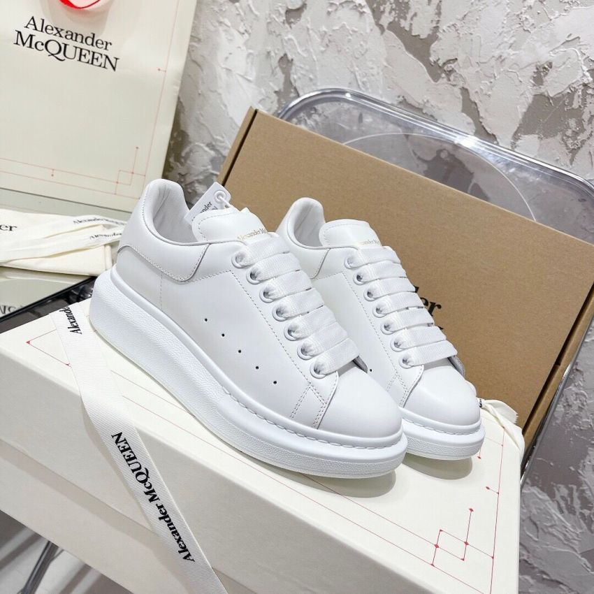 A1exa*der Mcqv*en Unisex Sneaker , Size 35-45