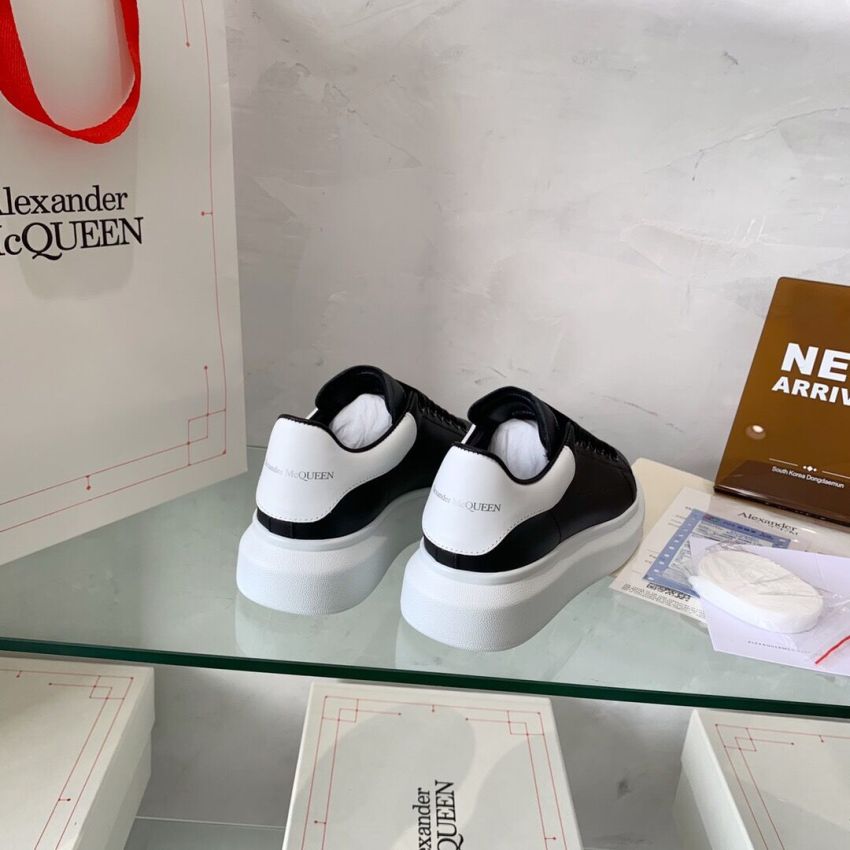 A1exa*der Mcqv*en Unisex Sneaker , Size 35-45