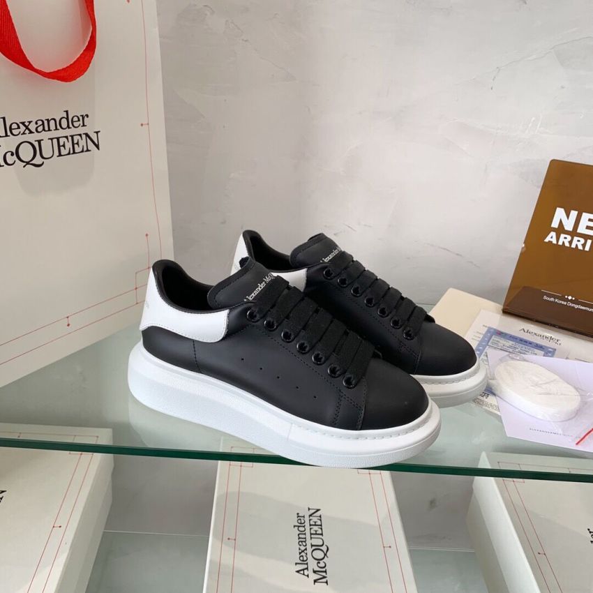A1exa*der Mcqv*en Unisex Sneaker , Size 35-45
