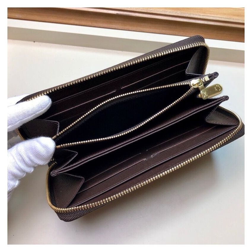 N41661 Zippy wallet