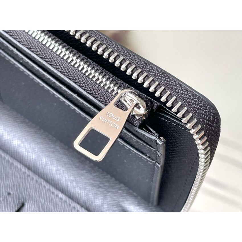 N63095 Zippy Wallet Vertical
