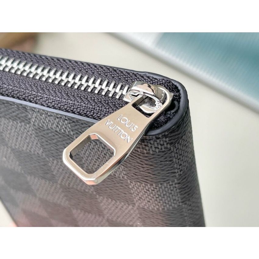 N63095 Zippy Wallet Vertical