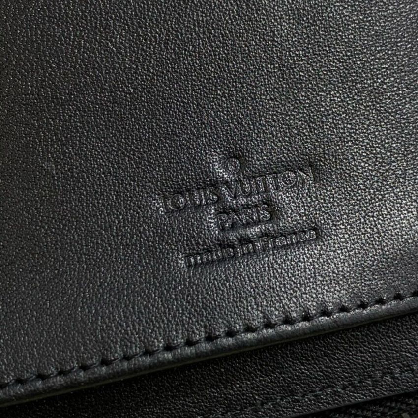 N63548 Zippy Wallet Vertical