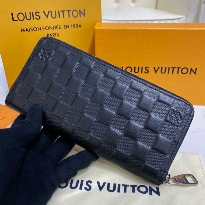 N63548 Zippy Wallet Vertical