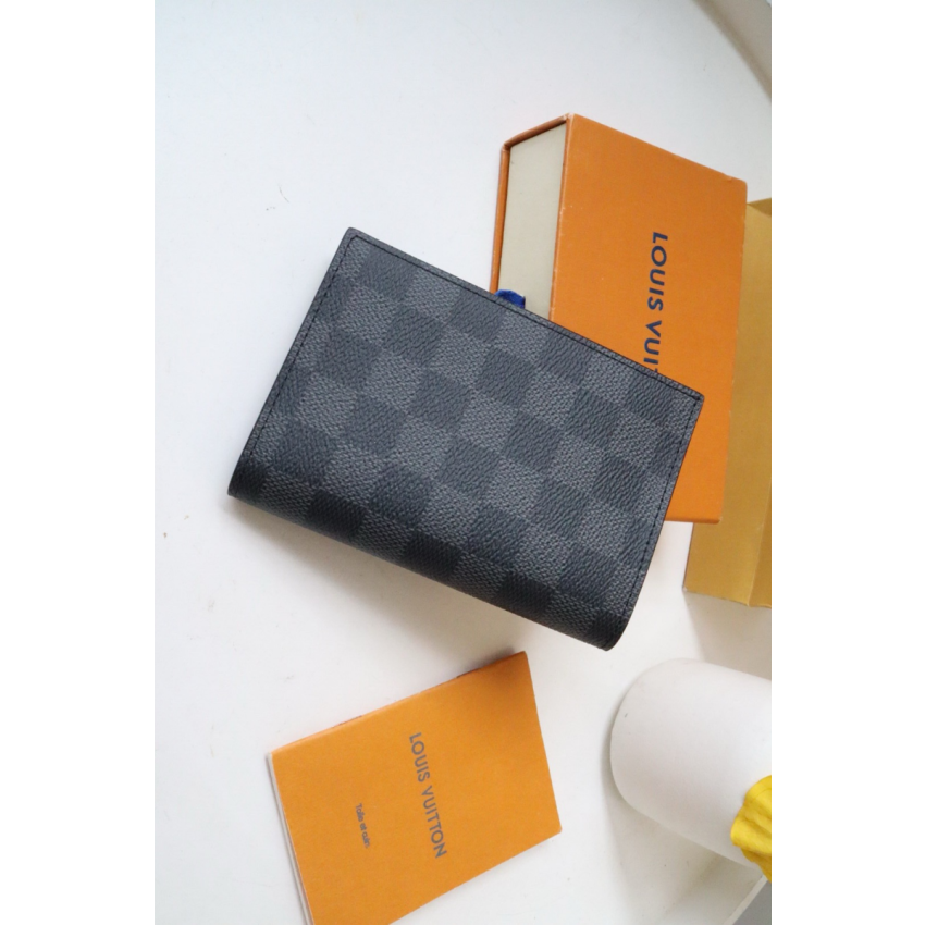 N64411  Passport cover