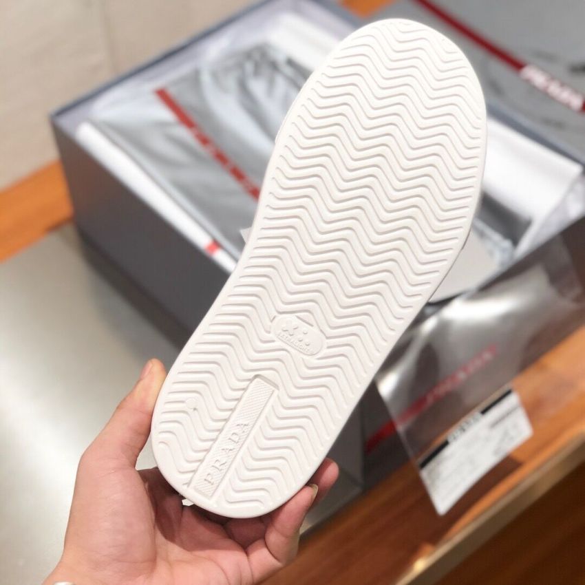 Pra*a Unisex Sneakers