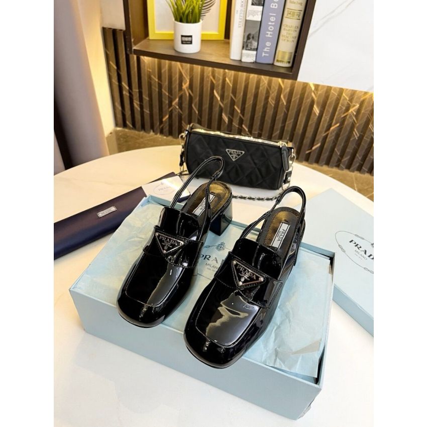 Pra*a Lady's leather shoe