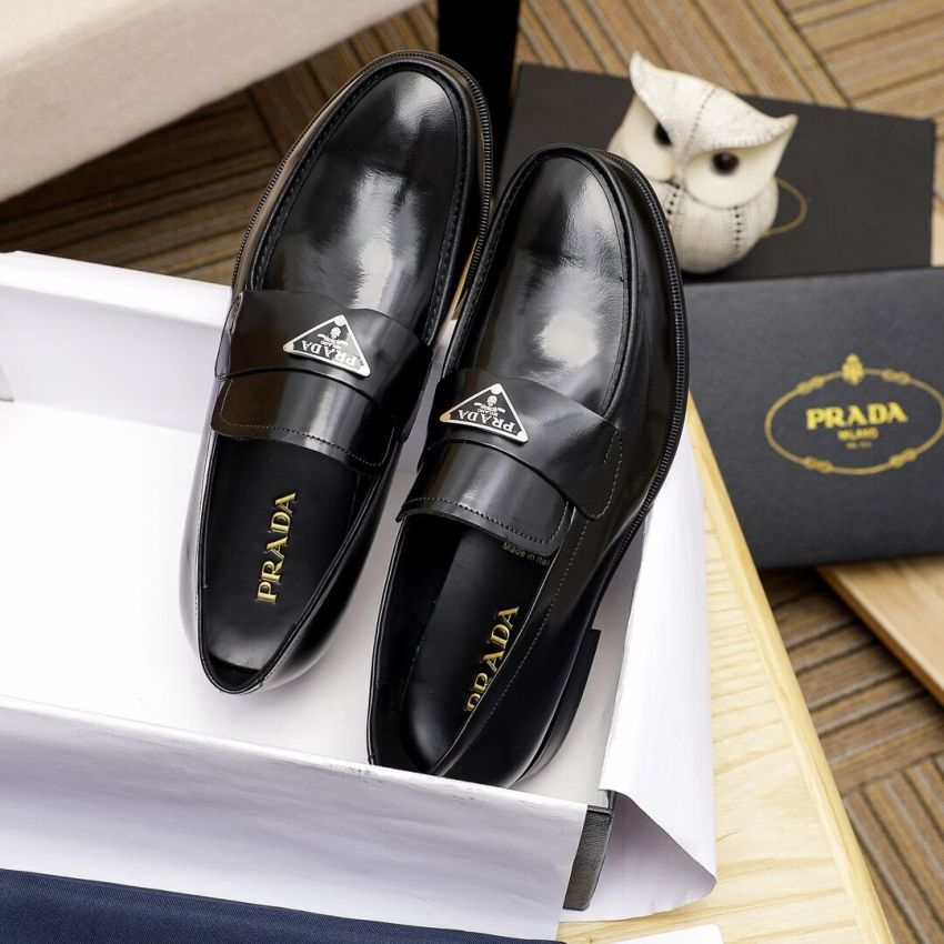 Pra*a Leather shoes for Men