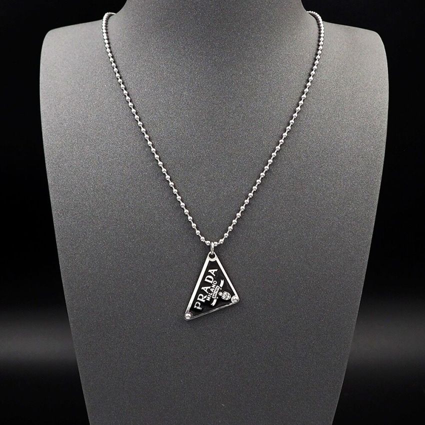 Pra*a Necklace