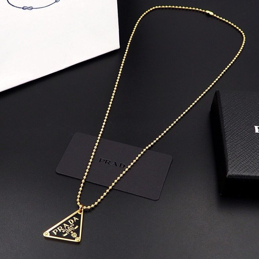 Pra*a Necklace