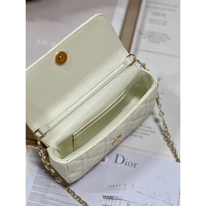 Lady D10r Phone Pouch