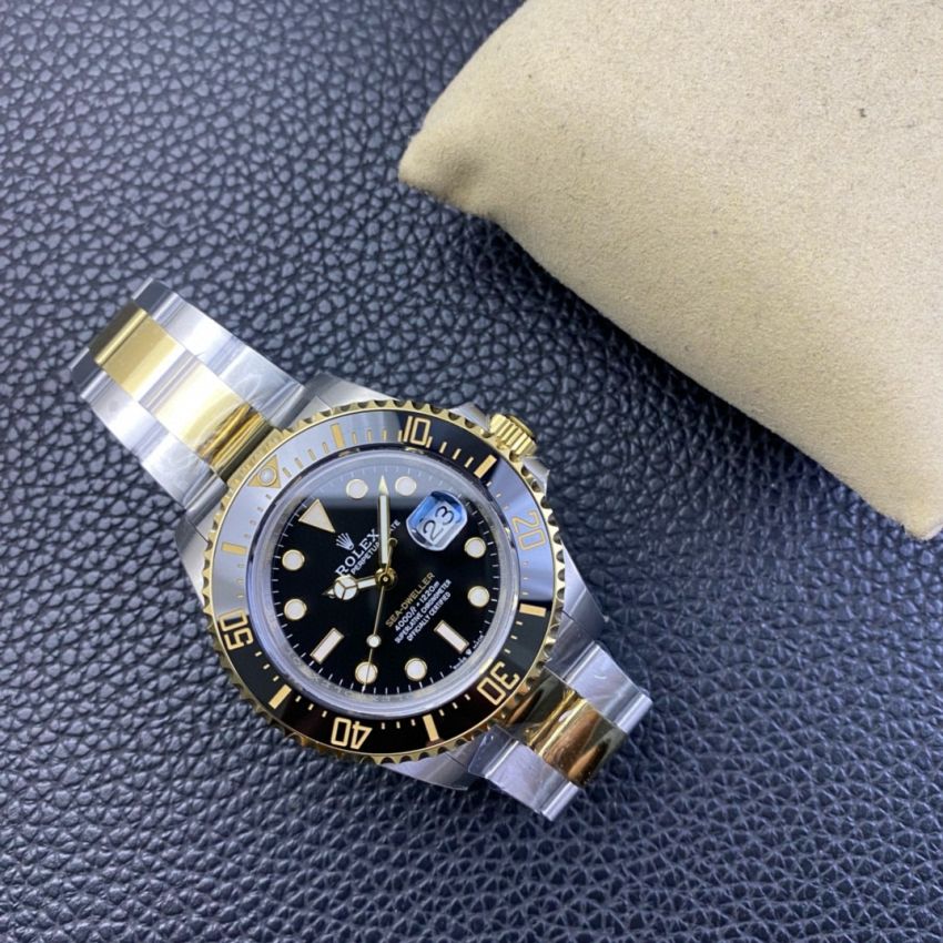 R01ex Sea-Dweller  Oyster, 43 mm, Oystersteel