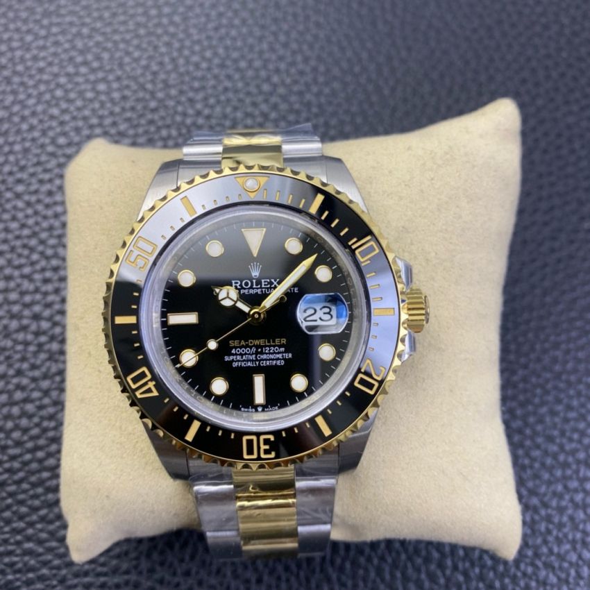 R01ex Sea-Dweller  Oyster, 43 mm, Oystersteel