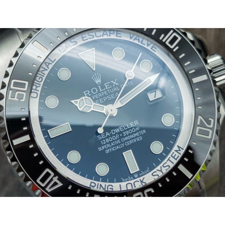 R01ex Sea-Dweller  Oyster, 43 mm, Oystersteel