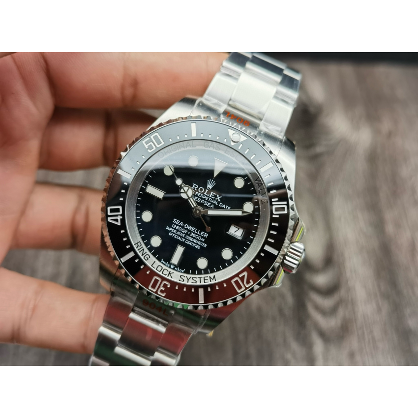 R01ex Sea-Dweller  Oyster, 43 mm, Oystersteel
