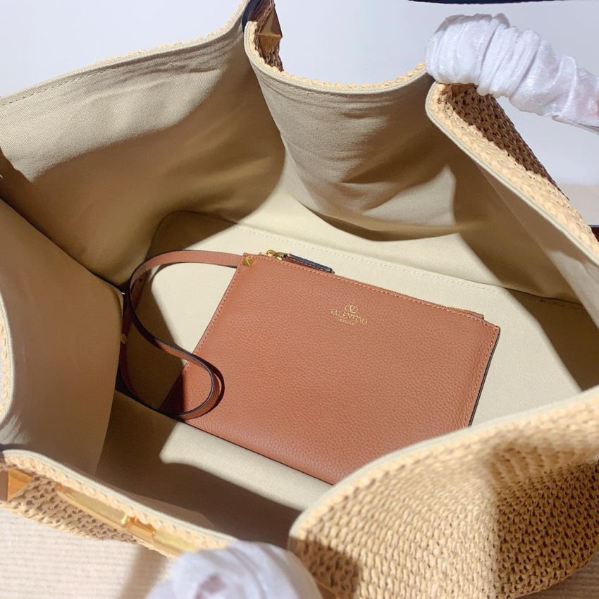 Va1e*ntin0 Medium Straw Summer Tote