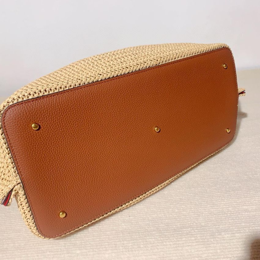 Va1e*ntin0 Medium Straw Summer Tote