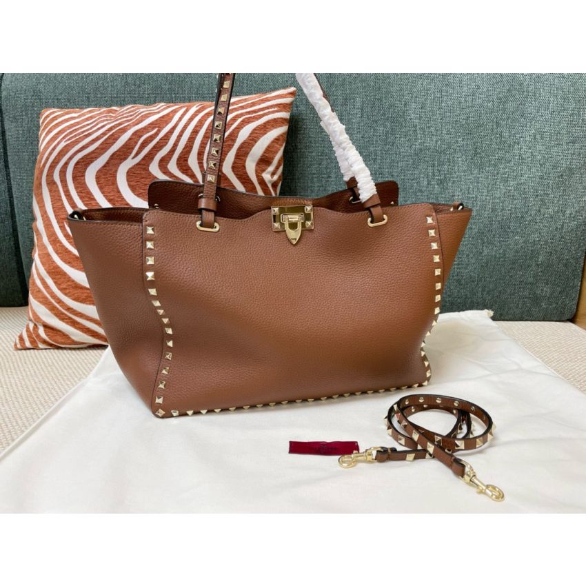 Medium Grainy Calfskin Rockstud Bag
