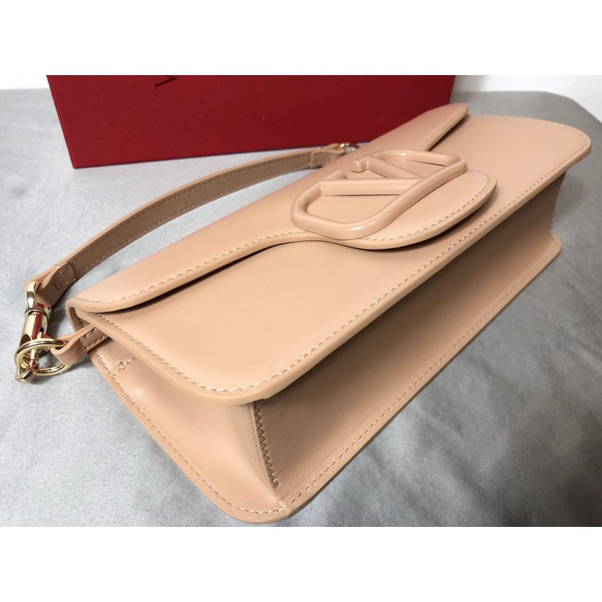 Garavani Loco Shoulder bag