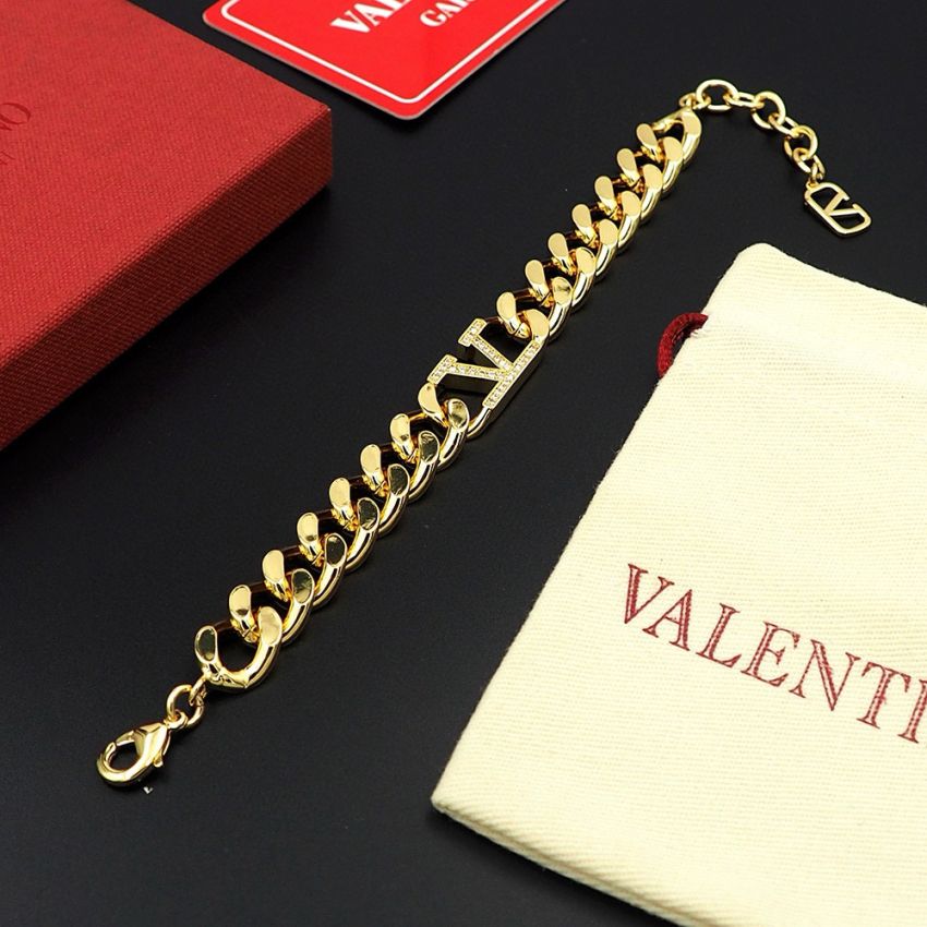 Va1e*ntin0 Bracelet