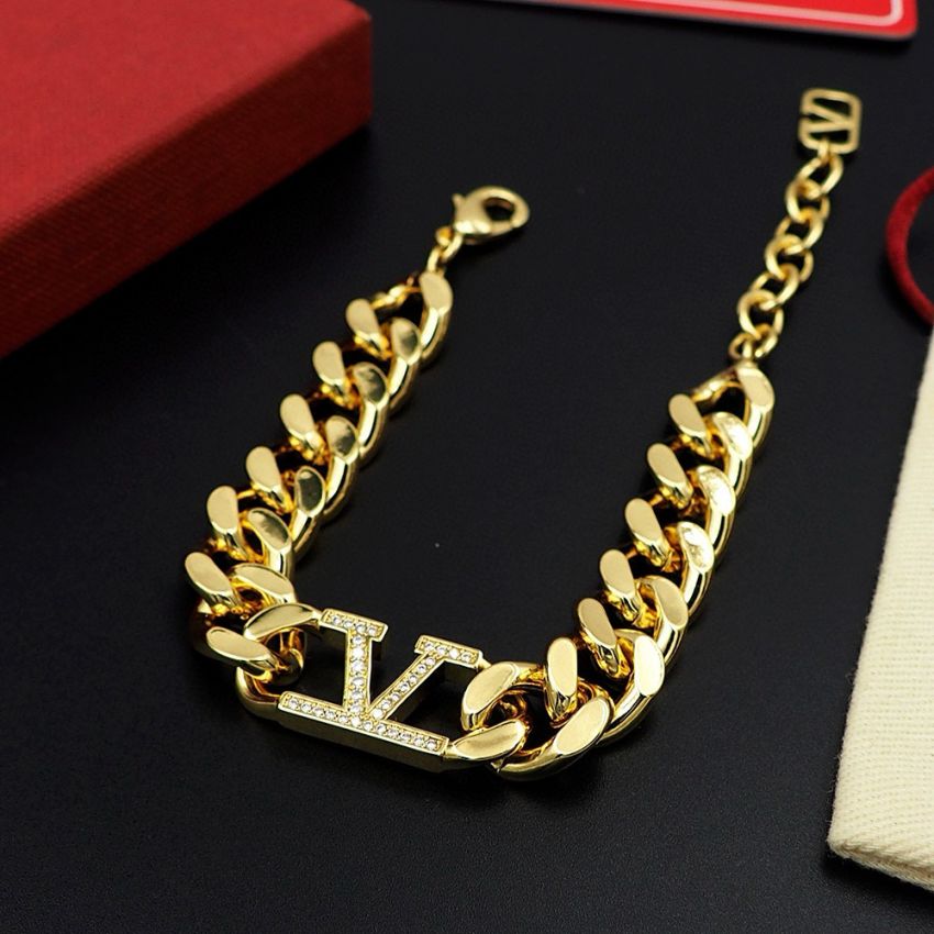 Va1e*ntin0 Bracelet