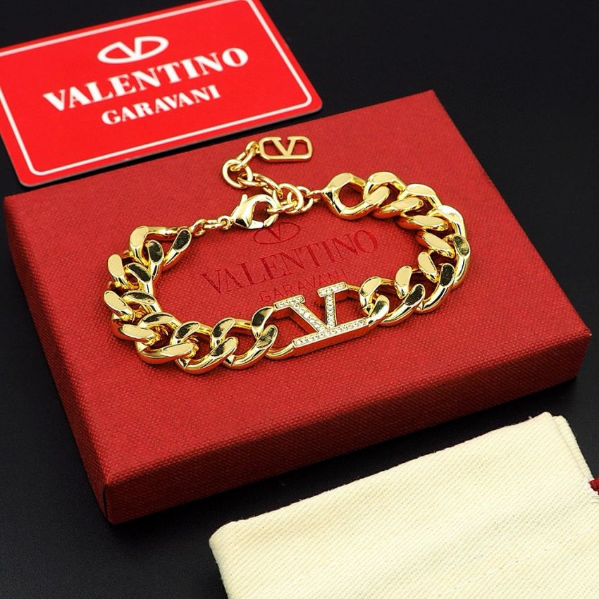 Va1e*ntin0 Bracelet