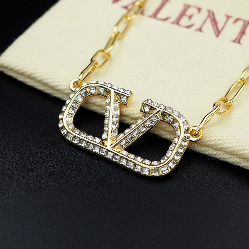 Va1e*ntin0 Bracelet