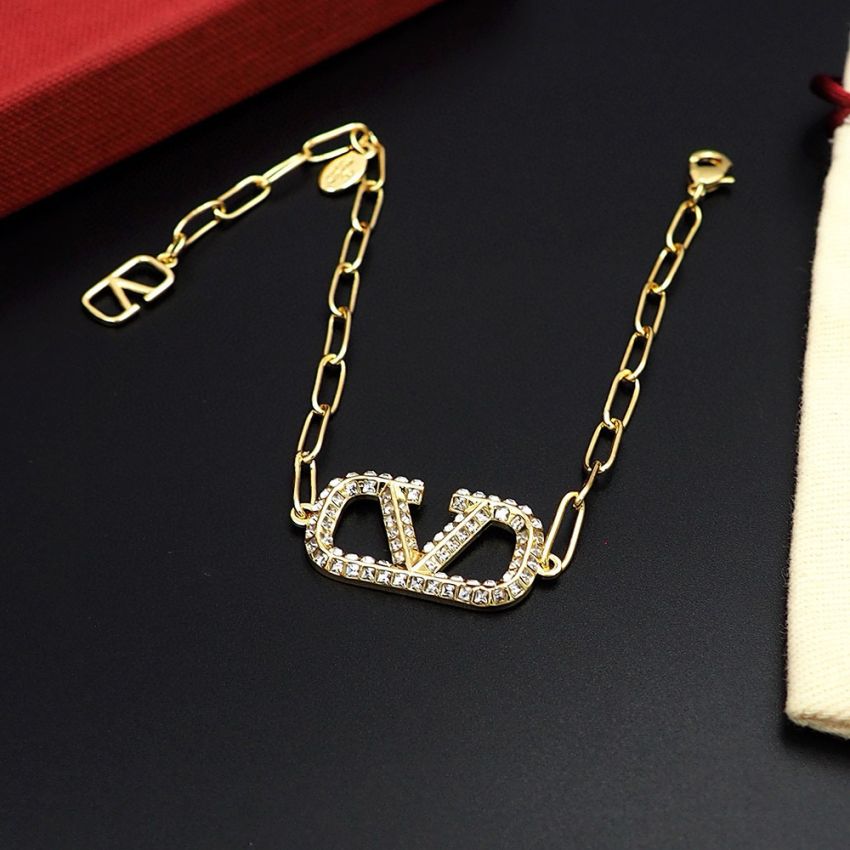 Va1e*ntin0 Bracelet