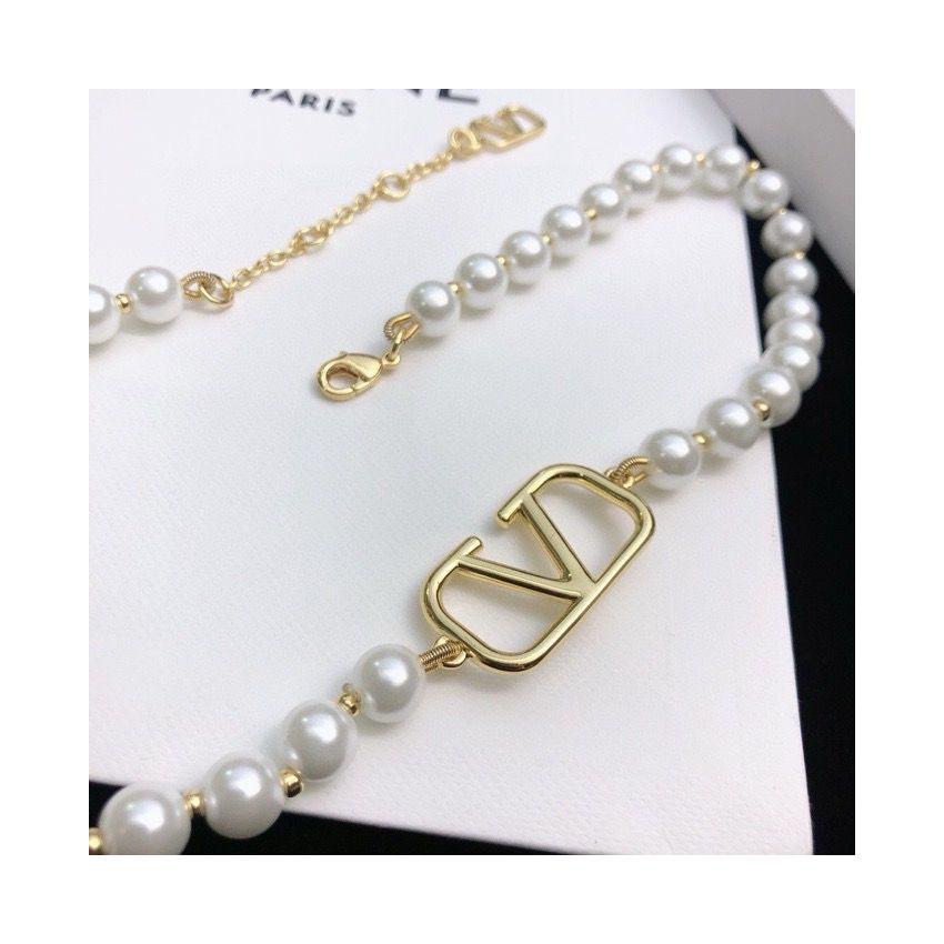 Va1e*ntin0 Necklace