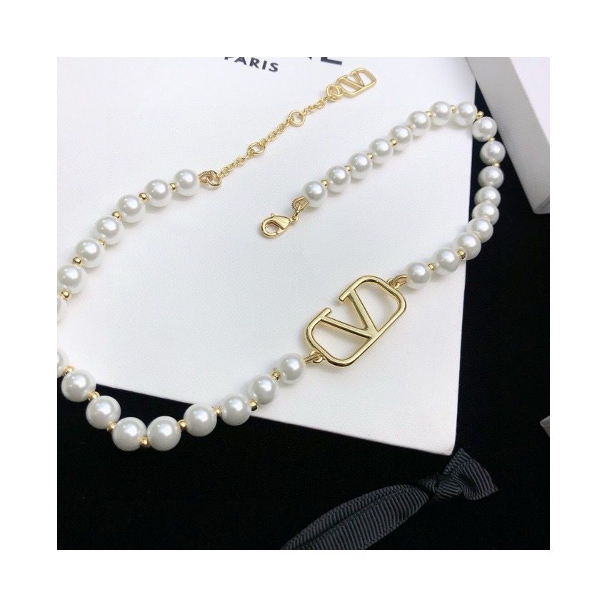 Va1e*ntin0 Necklace
