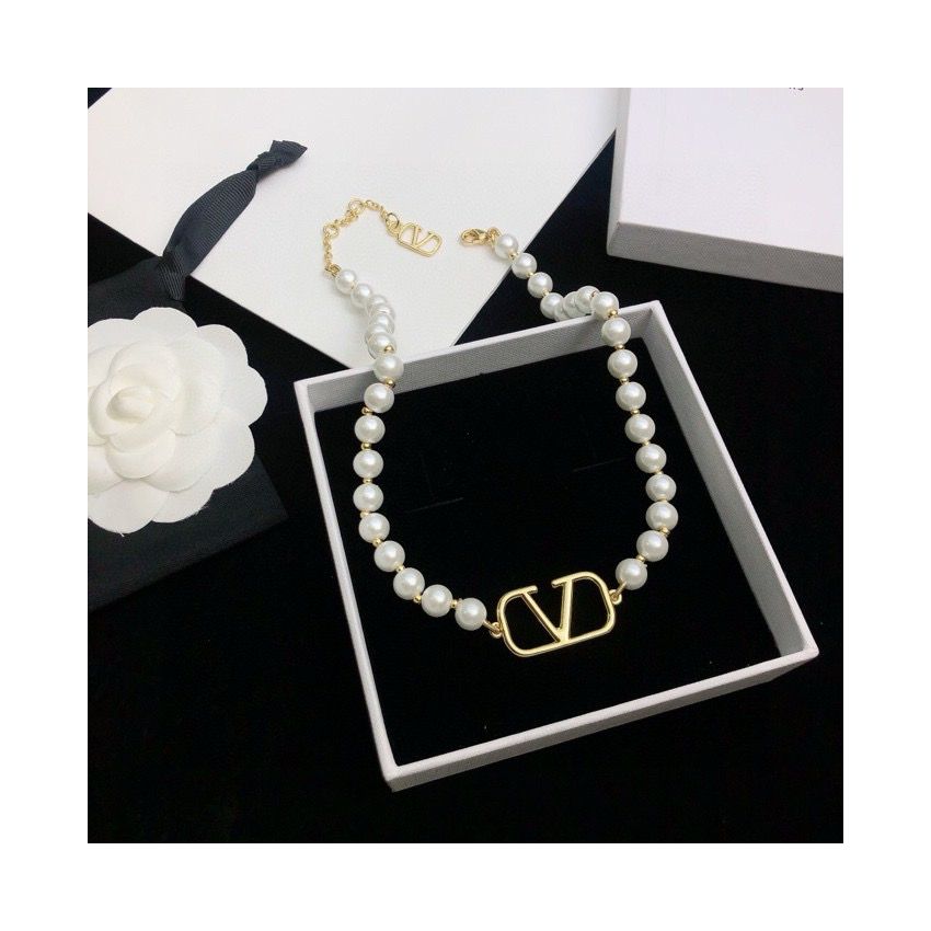 Va1e*ntin0 Necklace