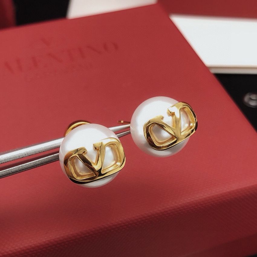 Va1e*ntin0 Earrings
