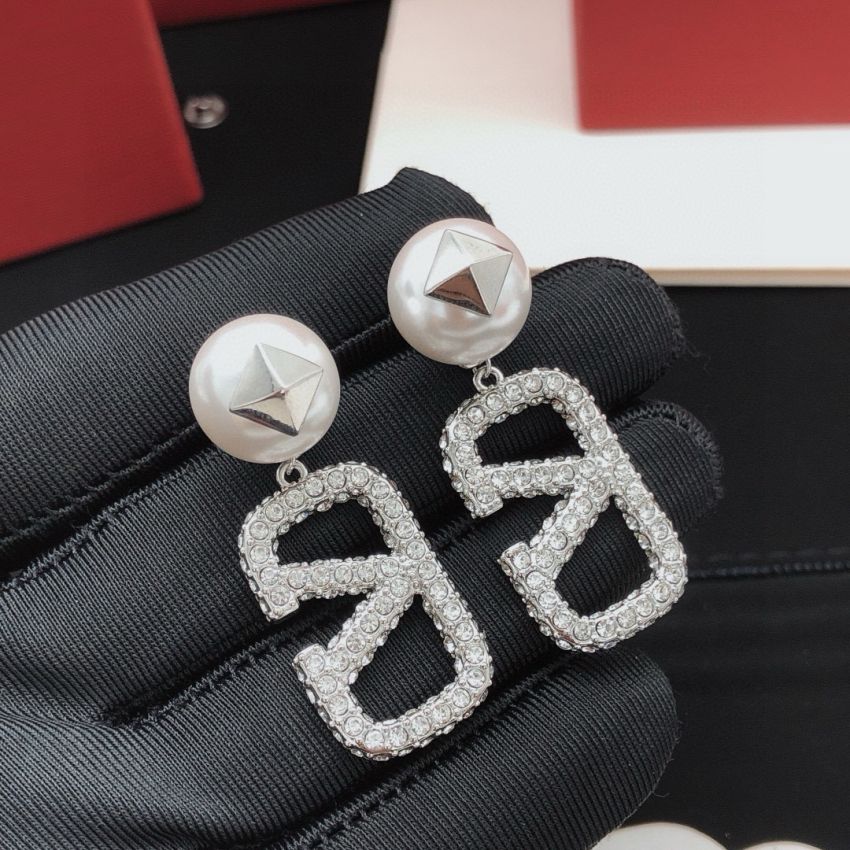 Va1e*ntin0 Earrings